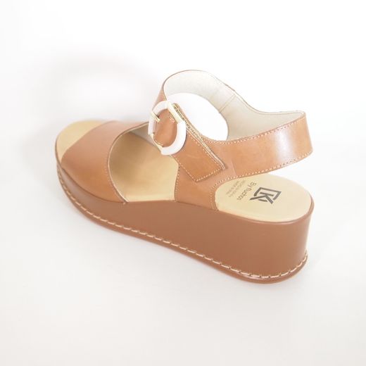 Sandalias Fluchos D9649 Windy Marrón Cuero