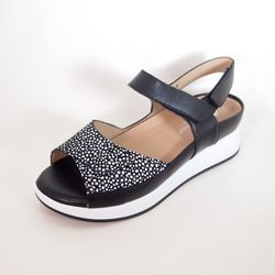 Sandalias Piesanto 260422-14 Negro