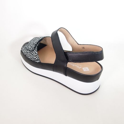 Sandalias Piesanto 260422-14 Negro