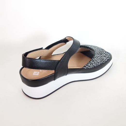 Sandalias Piesanto 260422-14 Negro