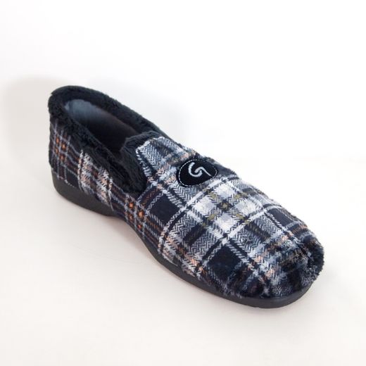 Zapatilla casa Garzón 6501-374 Negro