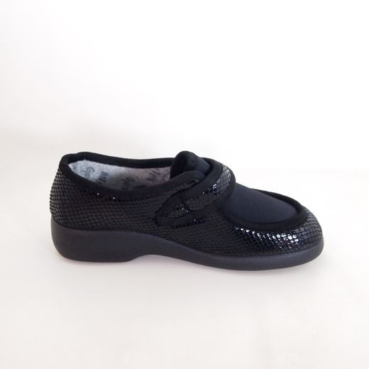 Zapatillas casa Garzón 3070-487 negro