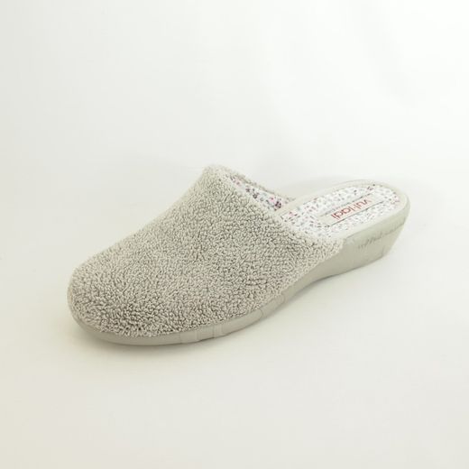 Zapatillas de casa cerradas de punta Vul·ladi 6611-571 Perla
