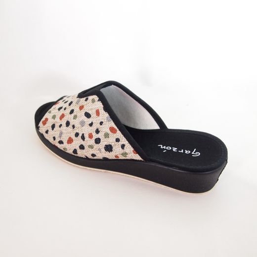 Zapatillas de casa Garzón 1890-208 Negro