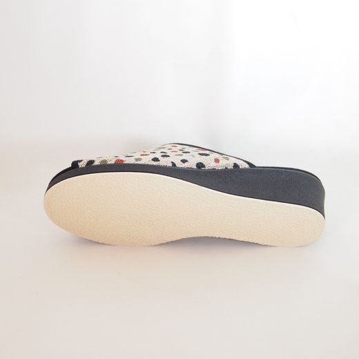 Zapatillas de casa Garzón 1890-208 Negro