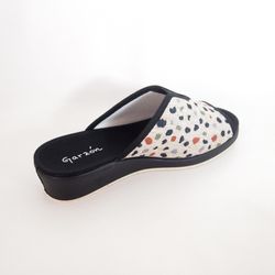 Zapatillas de casa Garzón 1890-208 Negro