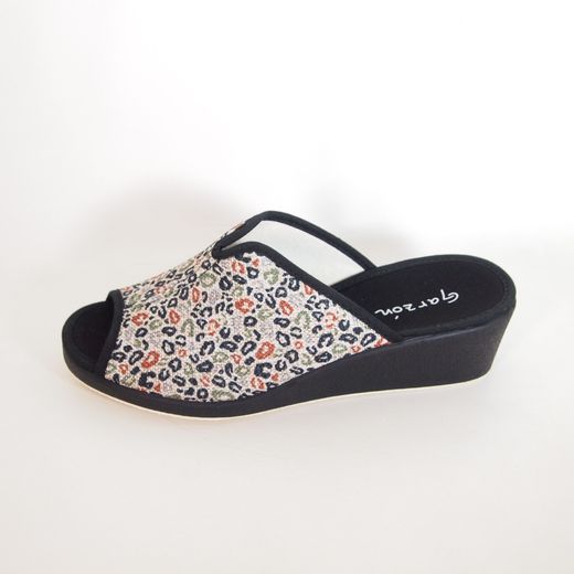 Zapatillas de casa Garzón715-214 Negro