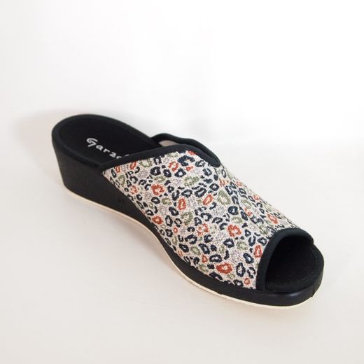 Zapatillas de casa Garzón715-214 Negro