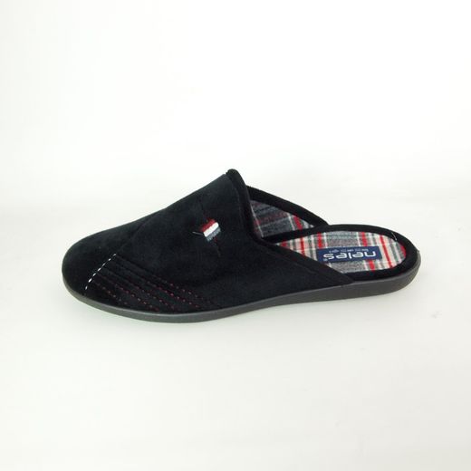 Zapatillas de estar por casa Neles M20-4724C Negro